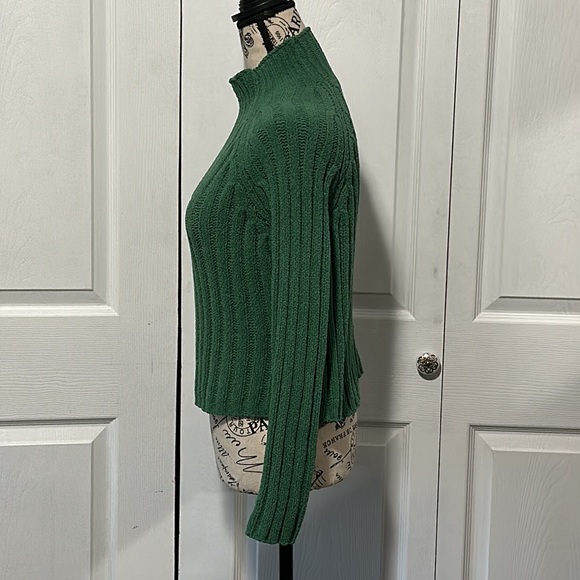 American Eagle Outfitters Green Turtleneck - Picture 2 of 5